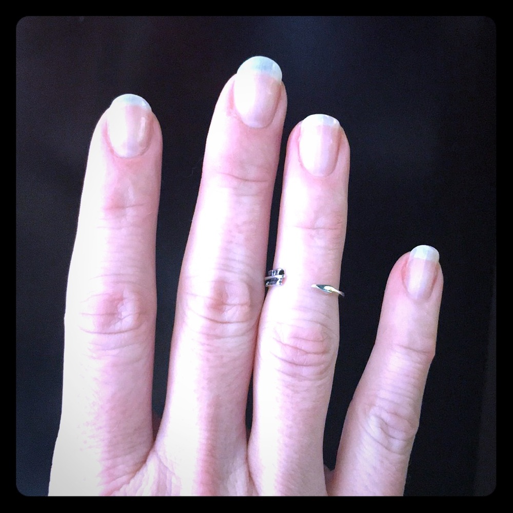 Arrow Knuckle Ring